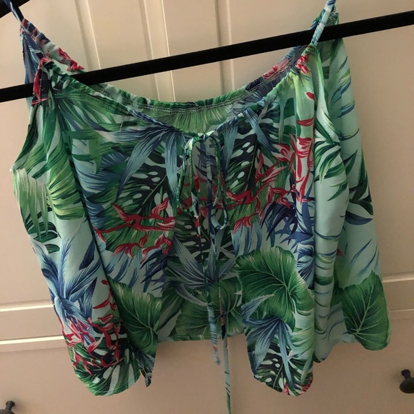 Tobi Tank Top - Picture 2 of 4